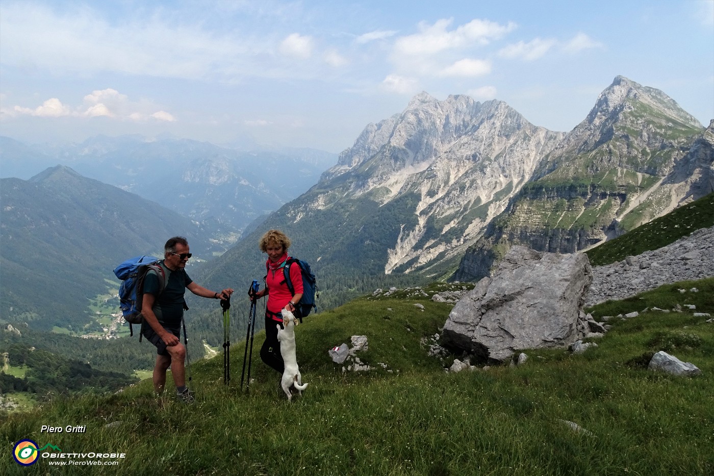 68 Rientrati sul 244 con vista in Cima di Valmora e Cima Fop.JPG -                                